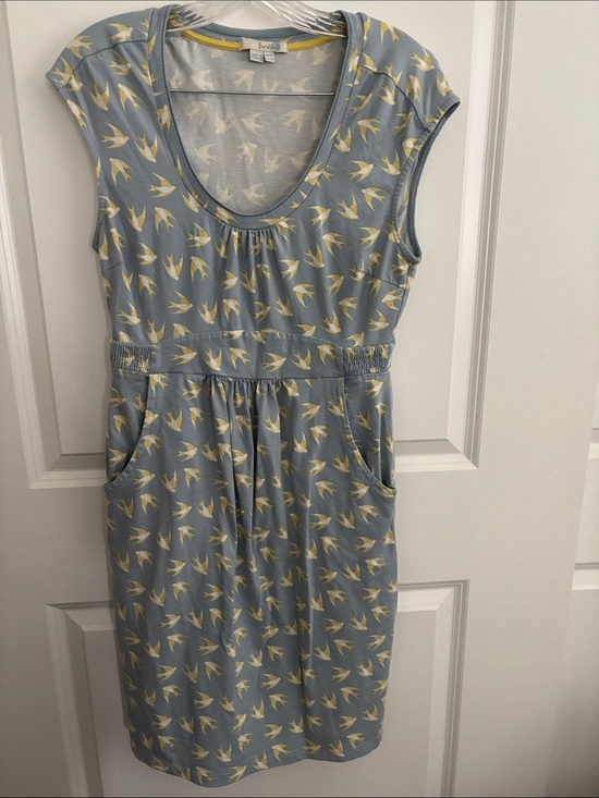 Boden Dresses & Skirts - Boden Light Blue Mini Dress with Yellow Bird Print